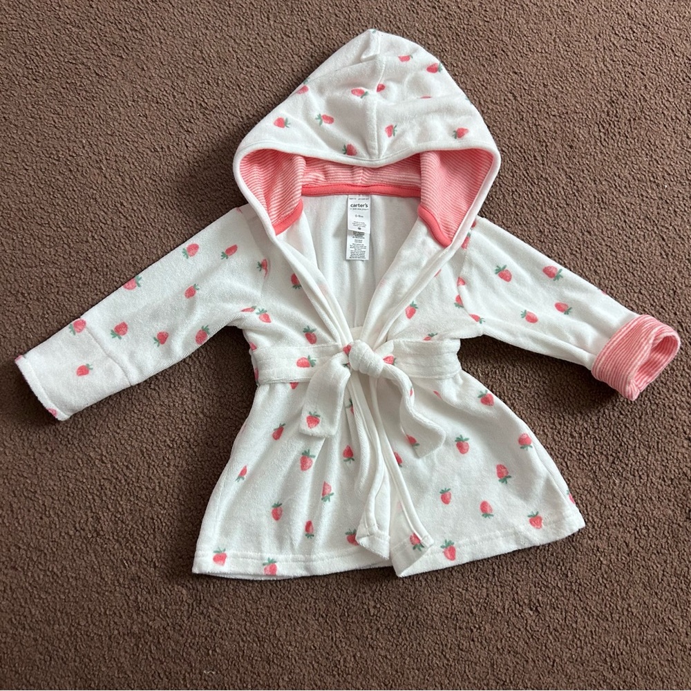 NWOT Carters Strawberry Baby Bathrobe 0-9 Months White & Peach Terry Cloth